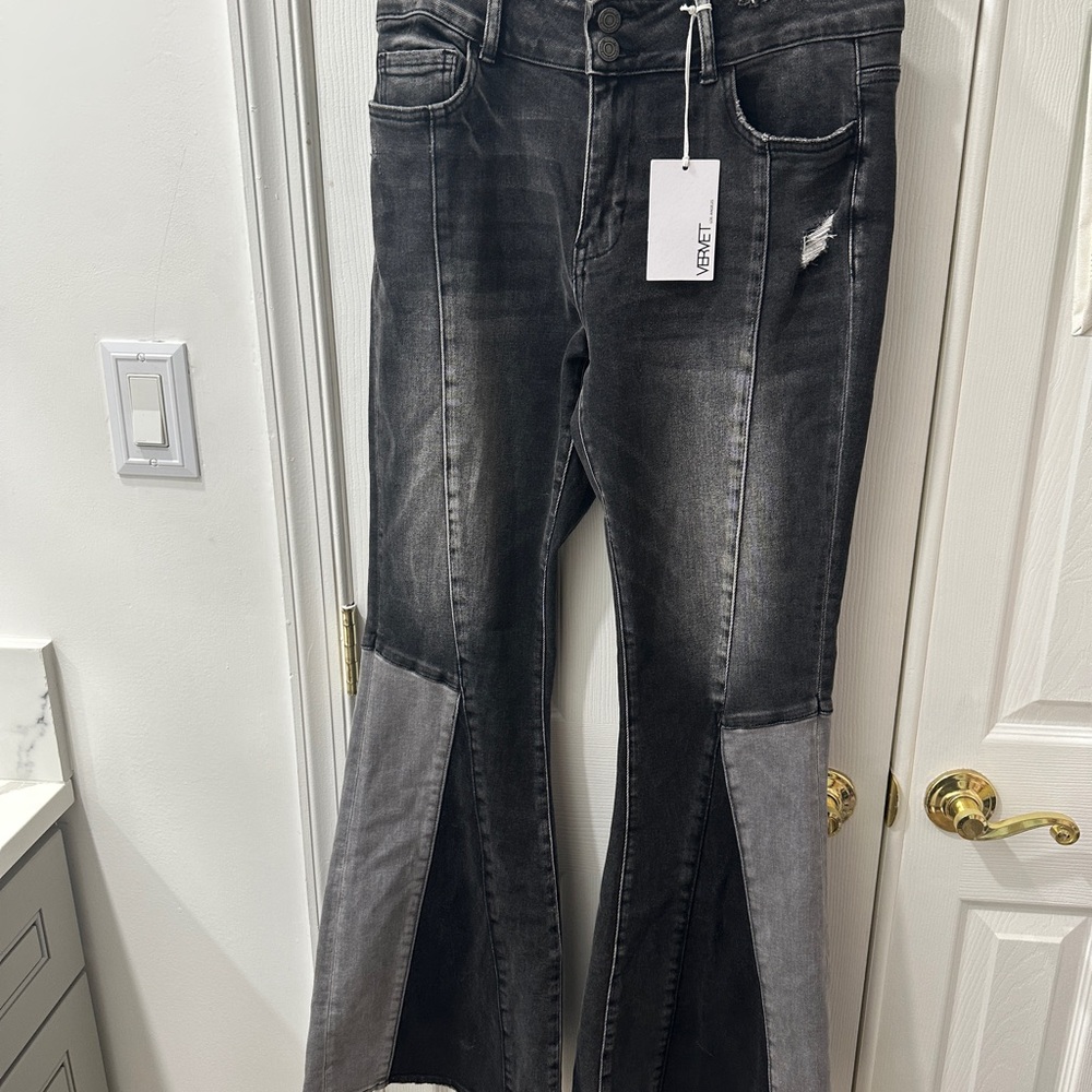 Stylish Black and Gray Flared Women's Jeans